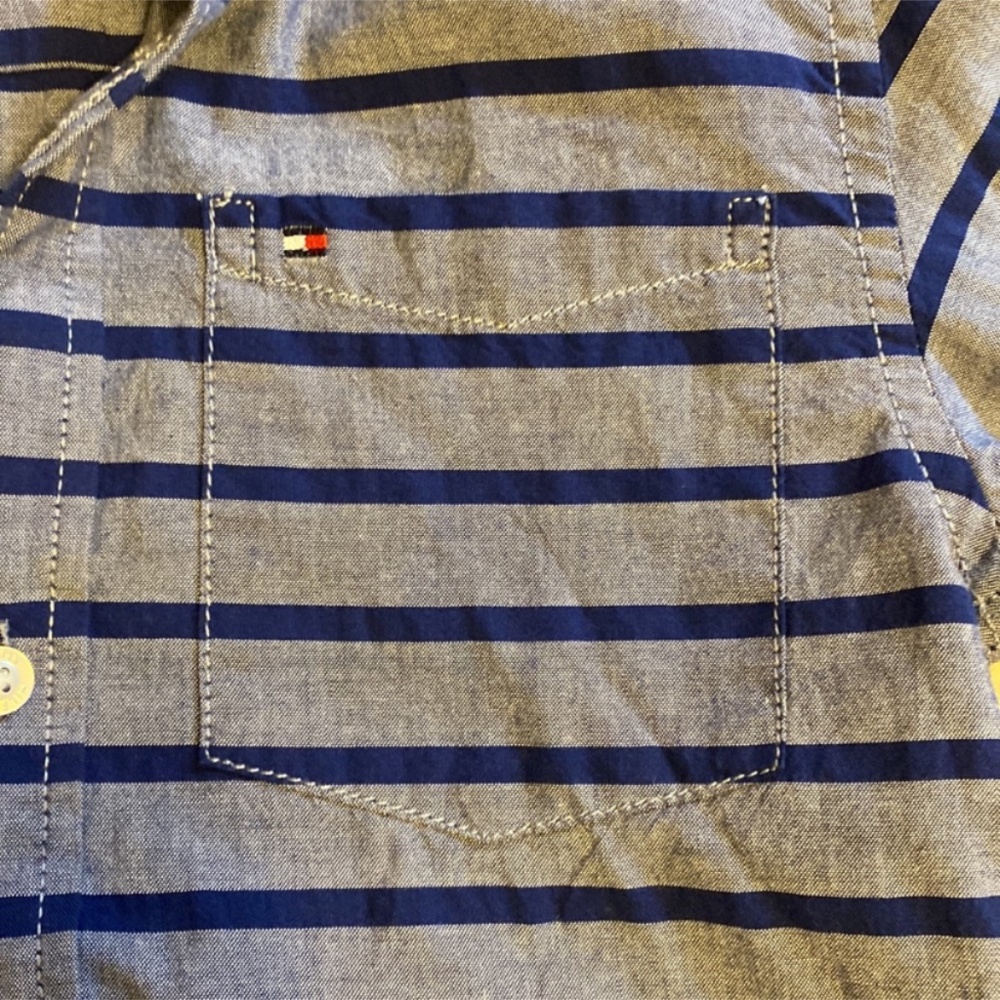 Long sleeve button down shirt - Picture 3 of 4